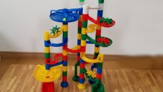 知育おもちゃ『くもんのくみくみスロープ』レビュー